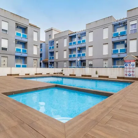 082 Moderno Con La Piscina Y Wifi Gratis *