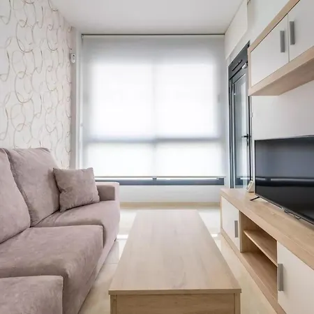 082 Moderno Con La Piscina Y Wifi Gratis Appartamento